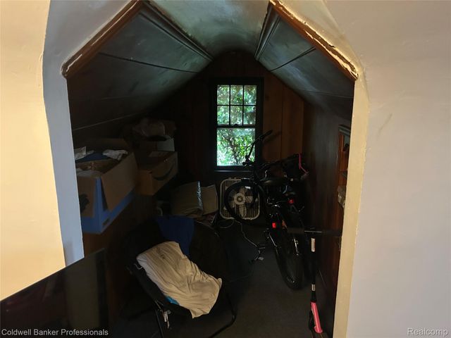 638 E Pasadena Avenue, Flint, MI 48505