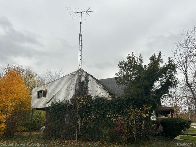 638 E Pasadena Avenue, Flint, MI 48505