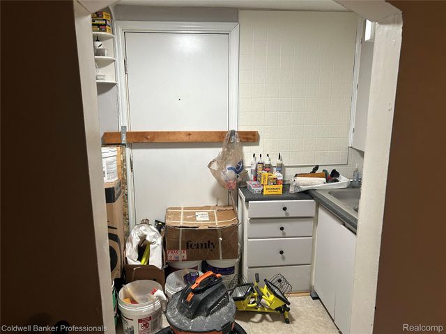 638 E Pasadena Avenue, Flint, MI 48505