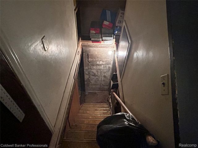 638 E Pasadena Avenue, Flint, MI 48505