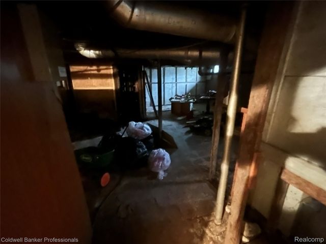 638 E Pasadena Avenue, Flint, MI 48505