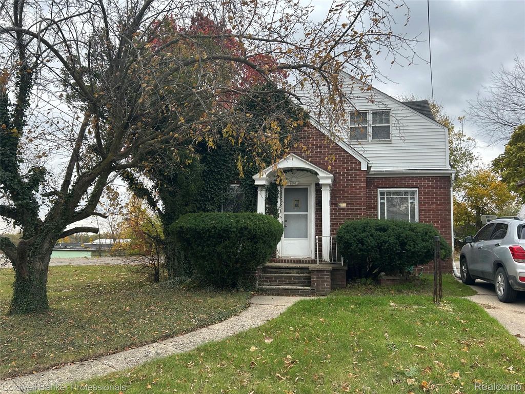 638 E Pasadena Avenue, Flint, MI 48505