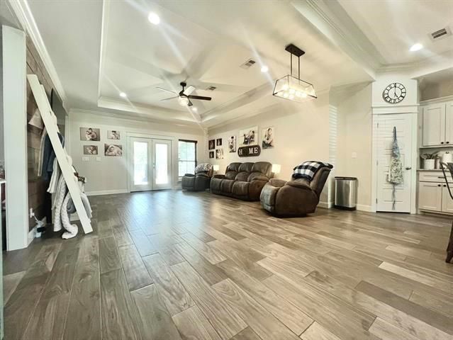 276 Pineburr Street, Vidor, TX 77662