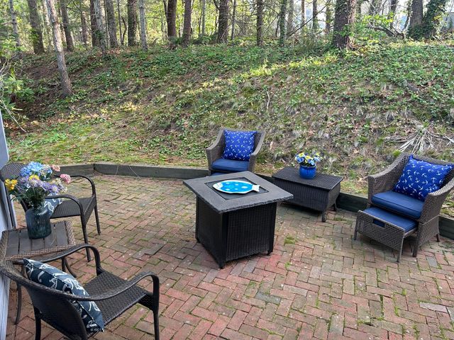251 Shore Drive UNIT B1, Mashpee, MA 02649