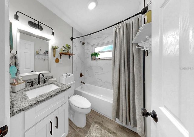 4020 QUEEN STREET N, St Petersburg, FL 33714