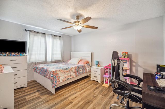 11835 Sandpiper Drive, Houston, TX 77035