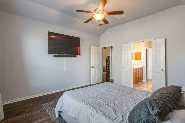 5717 Sapphire Pool Trail, Fort Worth, TX 76244