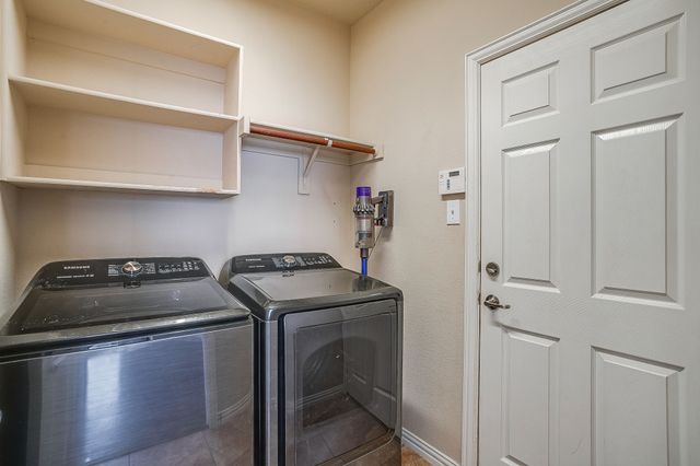 5717 Sapphire Pool Trail, Fort Worth, TX 76244