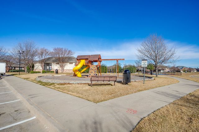 5717 Sapphire Pool Trail, Fort Worth, TX 76244