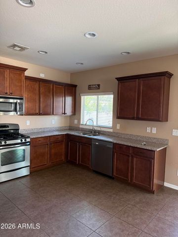 1016 W BASSWOOD Avenue, San Tan Valley, AZ 85140