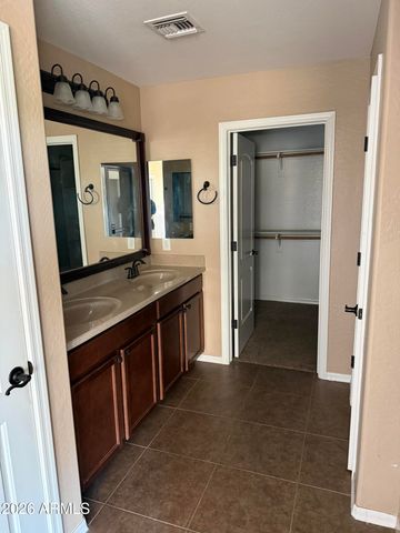 1016 W BASSWOOD Avenue, San Tan Valley, AZ 85140