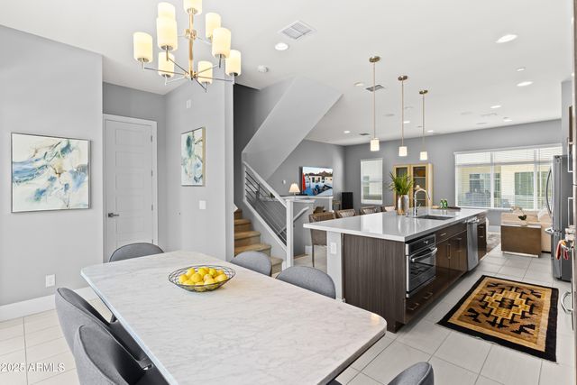 1717 E MORTEN Avenue 62, Phoenix, AZ 85020