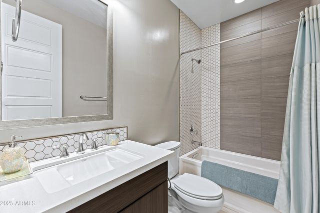 1717 E MORTEN Avenue 62, Phoenix, AZ 85020