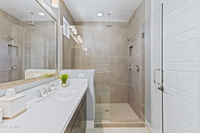 1717 E MORTEN Avenue 62, Phoenix, AZ 85020