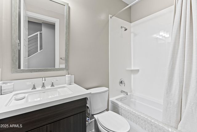 1717 E MORTEN Avenue 62, Phoenix, AZ 85020