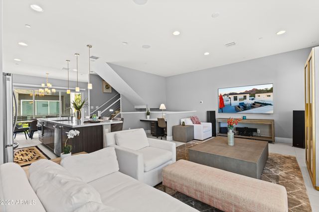 1717 E MORTEN Avenue 62, Phoenix, AZ 85020