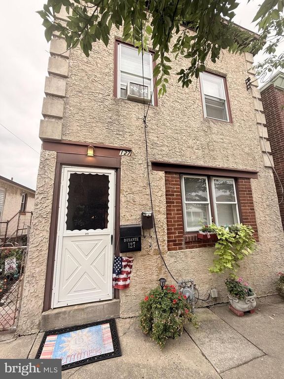 127 W 7TH AVE, Conshohocken, PA 19428