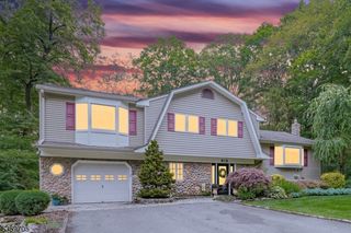 10 Joseph Ln, Ringwood Boro, NJ 07456