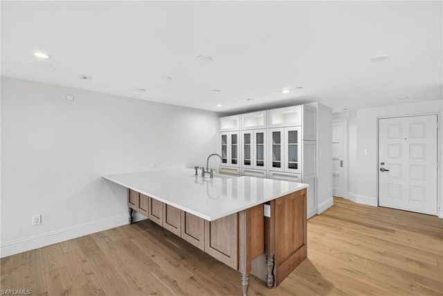 6040 Pelican Bay BLVD 303D, Naples, FL 34108