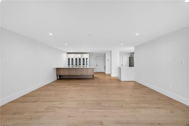 6040 Pelican Bay BLVD 303D, Naples, FL 34108