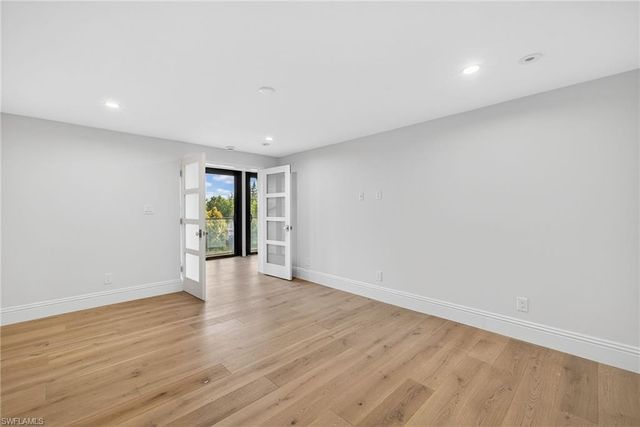 6040 Pelican Bay BLVD 303D, Naples, FL 34108