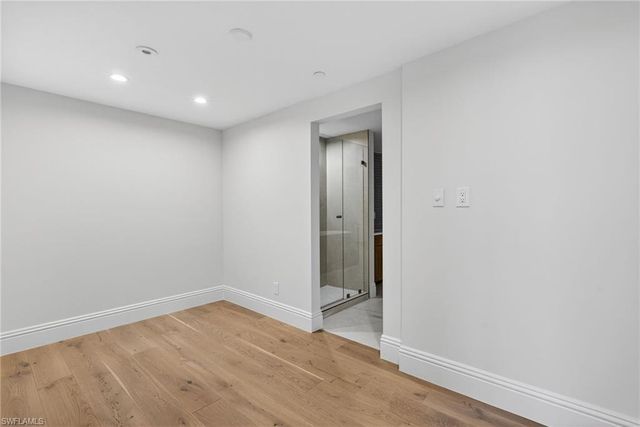 6040 Pelican Bay BLVD 303D, Naples, FL 34108