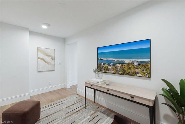 6040 Pelican Bay BLVD 303D, Naples, FL 34108