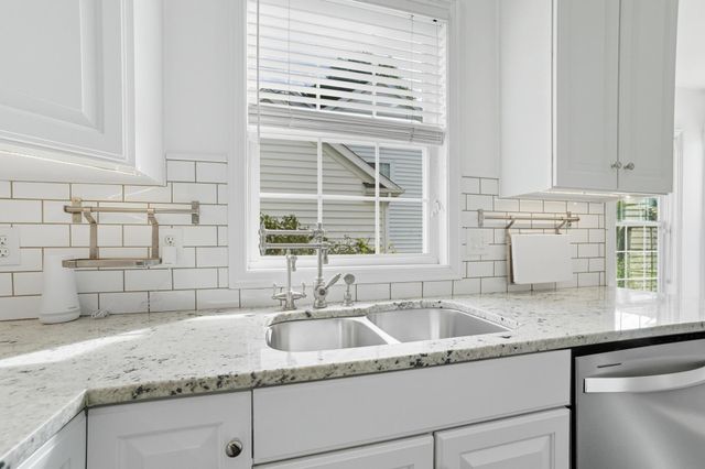 7179 Fernridge Drive, New Albany, OH 43054