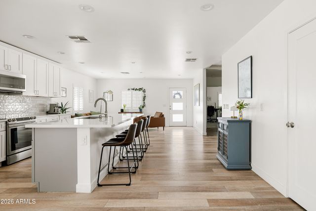 4401 N 9TH Avenue, Phoenix, AZ 85013