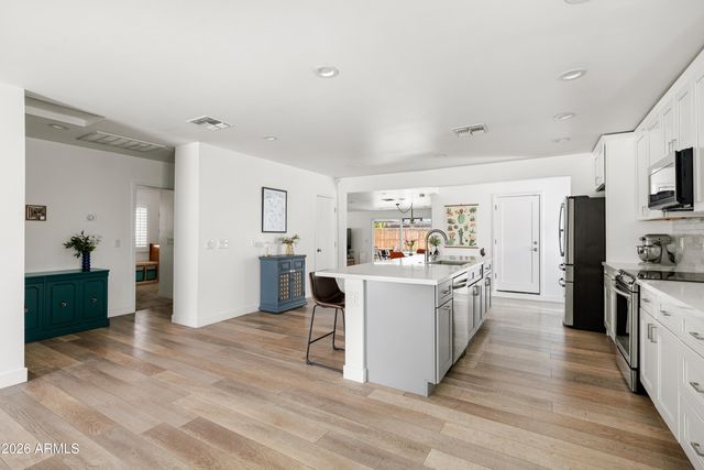 4401 N 9TH Avenue, Phoenix, AZ 85013