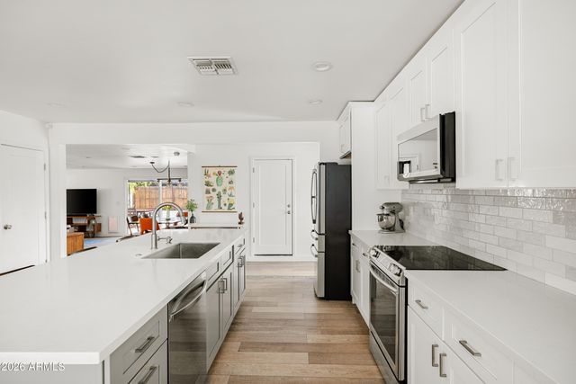 4401 N 9TH Avenue, Phoenix, AZ 85013