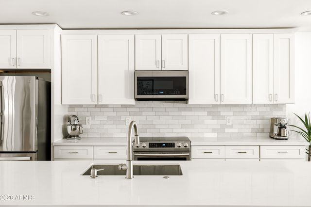 4401 N 9TH Avenue, Phoenix, AZ 85013