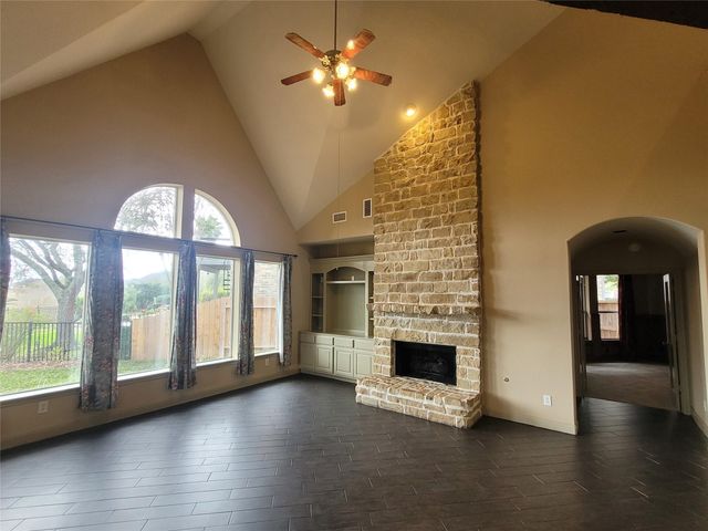 5214 Blue Cypress Lane, League City, TX 77573