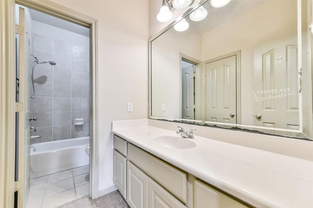 5214 Blue Cypress Lane, League City, TX 77573