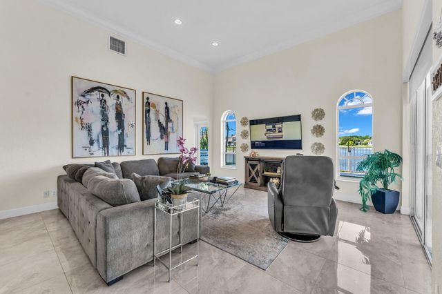 21409 Crestfalls Court, Boca Raton, FL 33428
