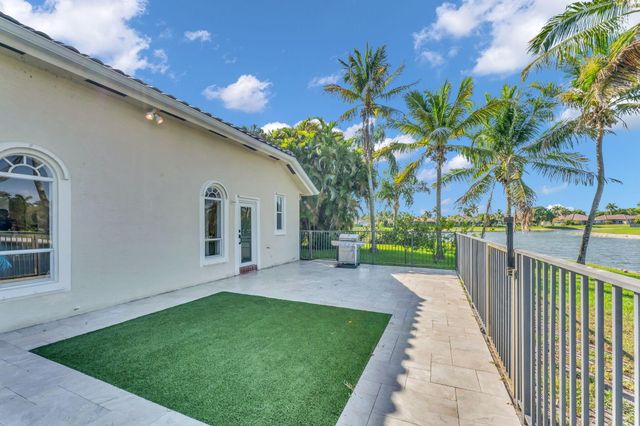 21409 Crestfalls Court, Boca Raton, FL 33428
