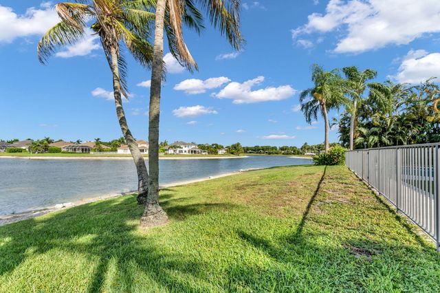21409 Crestfalls Court, Boca Raton, FL 33428