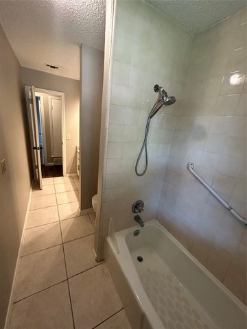 1007 Almond Court, Mansfield, TX 76063