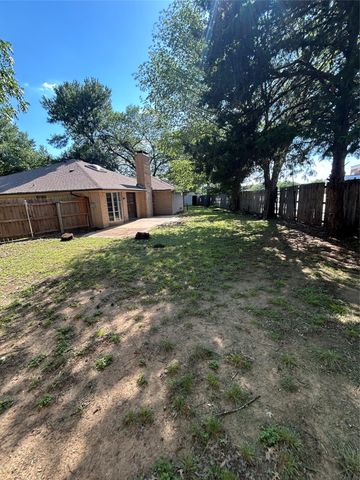 1007 Almond Court, Mansfield, TX 76063