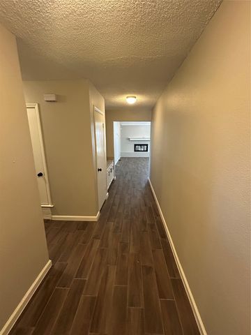 1007 Almond Court, Mansfield, TX 76063