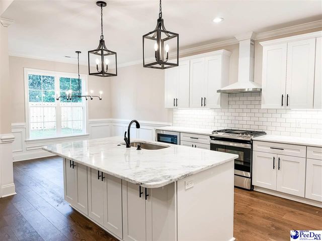 418 Jefferies Ln, Florence, SC 29505