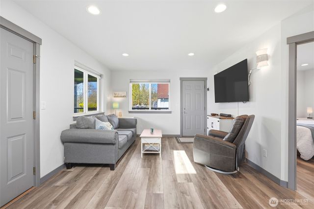 8114 Riverview Road, Snohomish, WA 98290