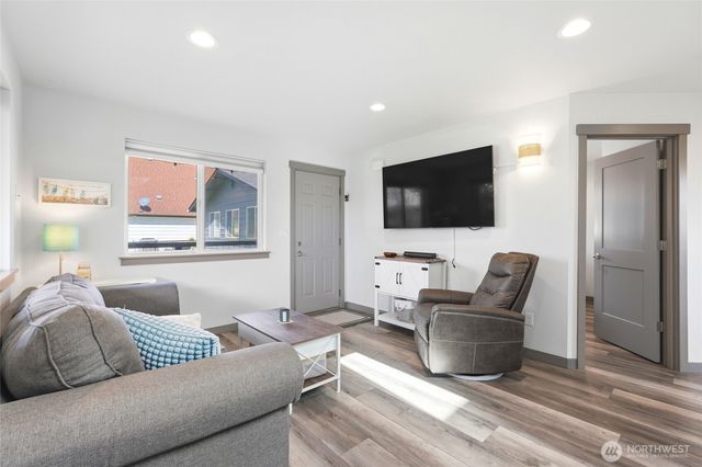 8114 Riverview Road, Snohomish, WA 98290