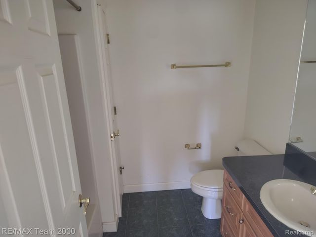 19452 Troy Place, Detroit, MI 48203