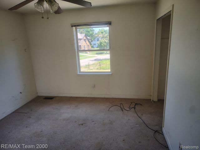 19452 Troy Place, Detroit, MI 48203