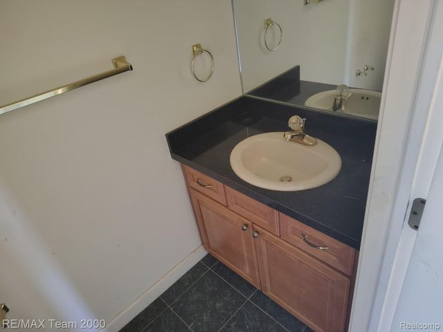 19452 Troy Place, Detroit, MI 48203