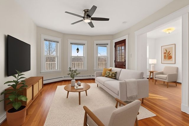 23 Brayton Rd 23, Boston, MA 02135