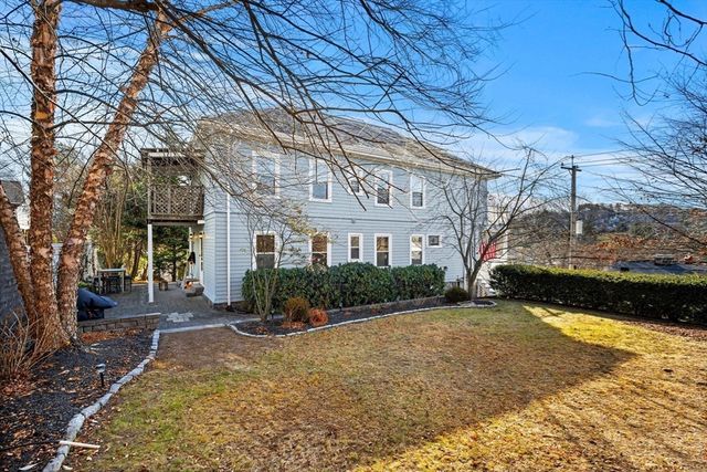 23 Brayton Rd 23, Boston, MA 02135