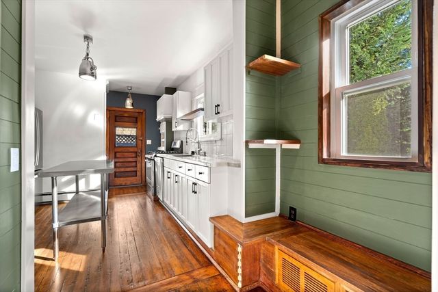 23 Brayton Rd 23, Boston, MA 02135