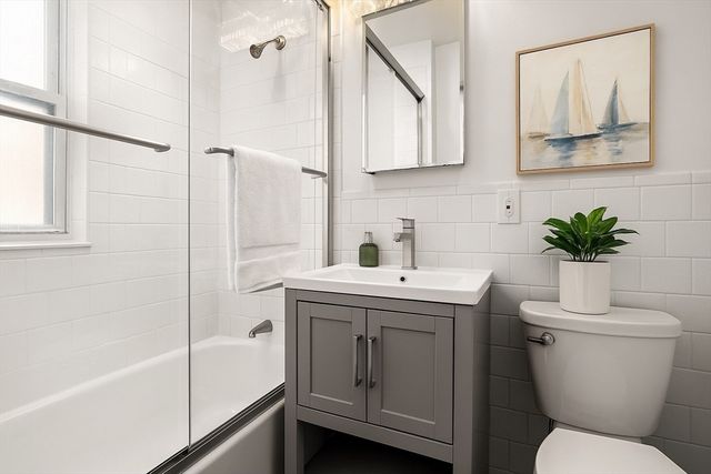 23 Brayton Rd 23, Boston, MA 02135